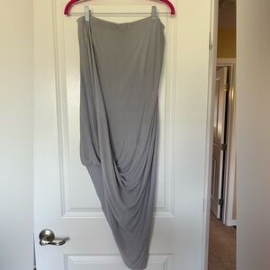 Express Hi-Lo Stretch Skirt. Size medium.